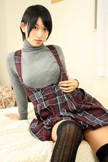 巨乳の着衣おっぱい 17