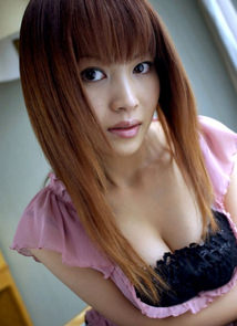 巨乳の着衣おっぱい 33