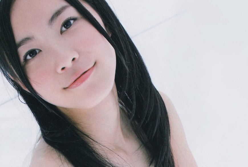 【悲報】松井珠理奈さん(18)、ファースト写真集で手ブラキタ━━(゚∀゚)━━!!