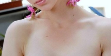 ポニーテール・ツインテールで更に可愛くなった外国人美少女ヌード画像