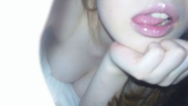プルンプルンの唇の接写 5