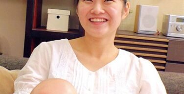 【個人撮影】生々しい女子大生ガチ映像！同じゼミの地味子(処女)ちゃんを手マンで完堕ちさせた一部始終