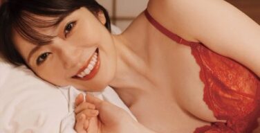 【画像】元AKB48・松井咲子さん(33)の写真集がめちゃくちゃエッロいらしいｗｗｗｗｗ