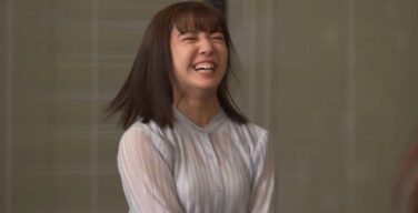 上白石萌音、おっぱいプルンプルン！乳揺れがエロくてたまらんｗｗｗｗｗ【GIF動画】