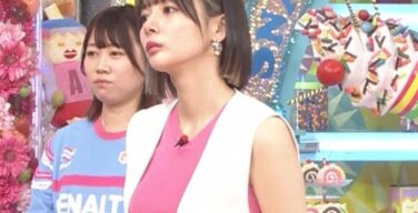 岡田紗佳　横乳すごい 「アッコにおまかせ！」