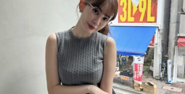 小嶋陽菜さん(36)、デカ乳強調！あたシコ欲爆発ｗｗｗｗｗ