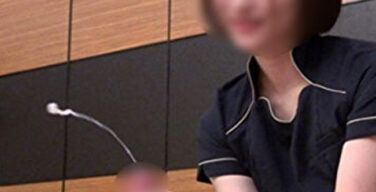 【ガチ動画】男性器脱毛で射精しちゃった男性。女子スタッフの ”追い手コキ” がエロすぎると話題に
