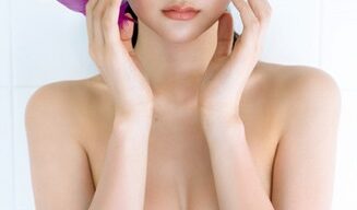 ヌードが話題の特撮女優、またドスケベ姿を見せるｗｗｗ
