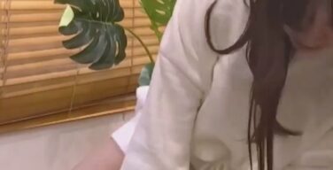 【動画】森香澄さん、ニヤニヤしながら騎乗してしまうｗｗｗｗｗ