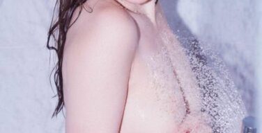 小嶋陽菜、乳首おっぱい全裸ヌードがエロくてたまらんｗｗｗｗｗｗｗｗｗ