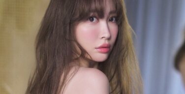 小嶋陽菜、乳首解禁www