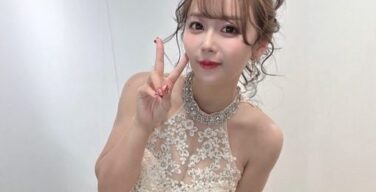 【画像】セクシー声優・井口裕香(36)、声優アワードにえちえち衣装で登場www