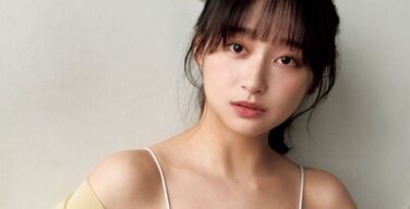 【朗報】影山優佳、美バストあらわなえっちグラビアを披露！！！