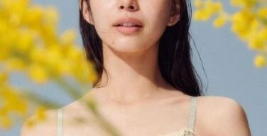 女優・井桁弘恵、エッチなランジェリー姿ちっぱいを披露ｗｗｗ