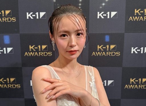 【朗報】グラドル井口綾子ちゃん、久しぶりにおっぱいを見せてくれる