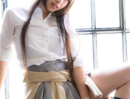 【画像】陰キャ女子、とんでもないお乳を晒してしまうwwwww