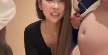 【悲報】ギャルまんさん、デカチンのほうをしゃぶってしまう