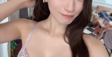 元NMB48上西怜、エッチな下着姿で誘惑しまくるｗｗｗ（エロGIF動画あり）
