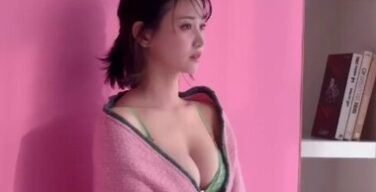 元AKB48女優・永尾まりや、美乳＆プリ尻がエッチすぎるｗｗｗ（エロGIF動画あり）