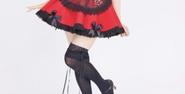 【画像】17歳の合法エチエチミニスカメイドさん、太ももが眩しすぎる