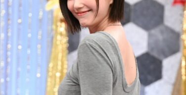 【画像】本田翼さん(33)、パン線の出ないお尻を見せつけるｗｗｗｗｗ