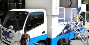 【ムホ報】地震体験車、エロすぎるwwwwwwwwwwwwwww