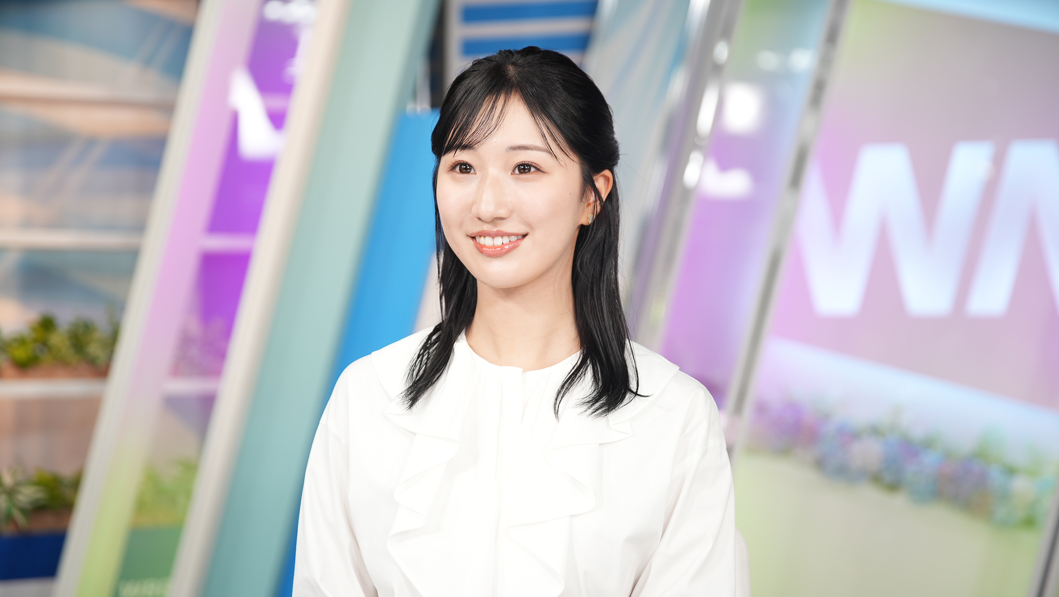 【朗報】ウェザーニュースの新キャスターがデビュー。巨乳でお嬢様の田辺真南葉さん