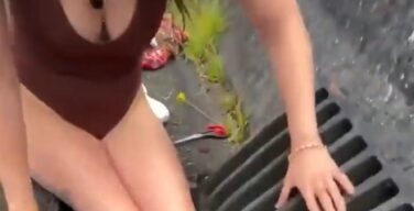 【動画】マンホールに浸かった女の子の結果ｗｗｗｗｗｗｗ