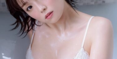 【画像】篠崎愛さん(33)、豊満バストあらわなレジェンドボディ披露ｗｗｗｗｗ