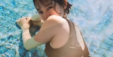 吉岡里帆さん、デカ尻披露した画像がスケベすぎ・・ｗｗ（GIF動画）