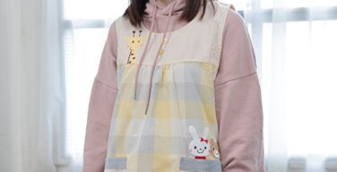 【画像】保育士女さん(24)、エプロンの下にドスケベボディを隠していた