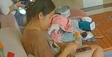 【動画】子育てまんさん、部屋で遊んでただけのガキに大発狂WWWWWWWWWWWWWWWWW