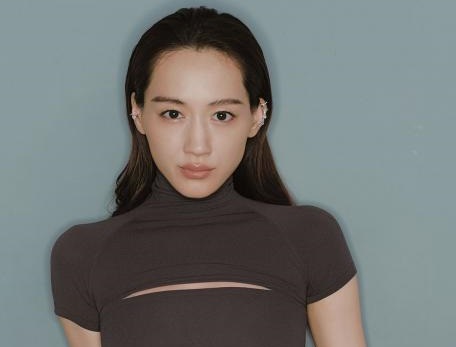 【最新画像】綾瀬はるか(40)、とんでもなくエチエチな格好を披露してしまう！