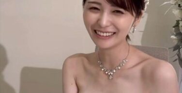 【悲報】長濱ねる、写真集大爆死で乳揺れ動画で必死で媚びる…（GIF動画あり）