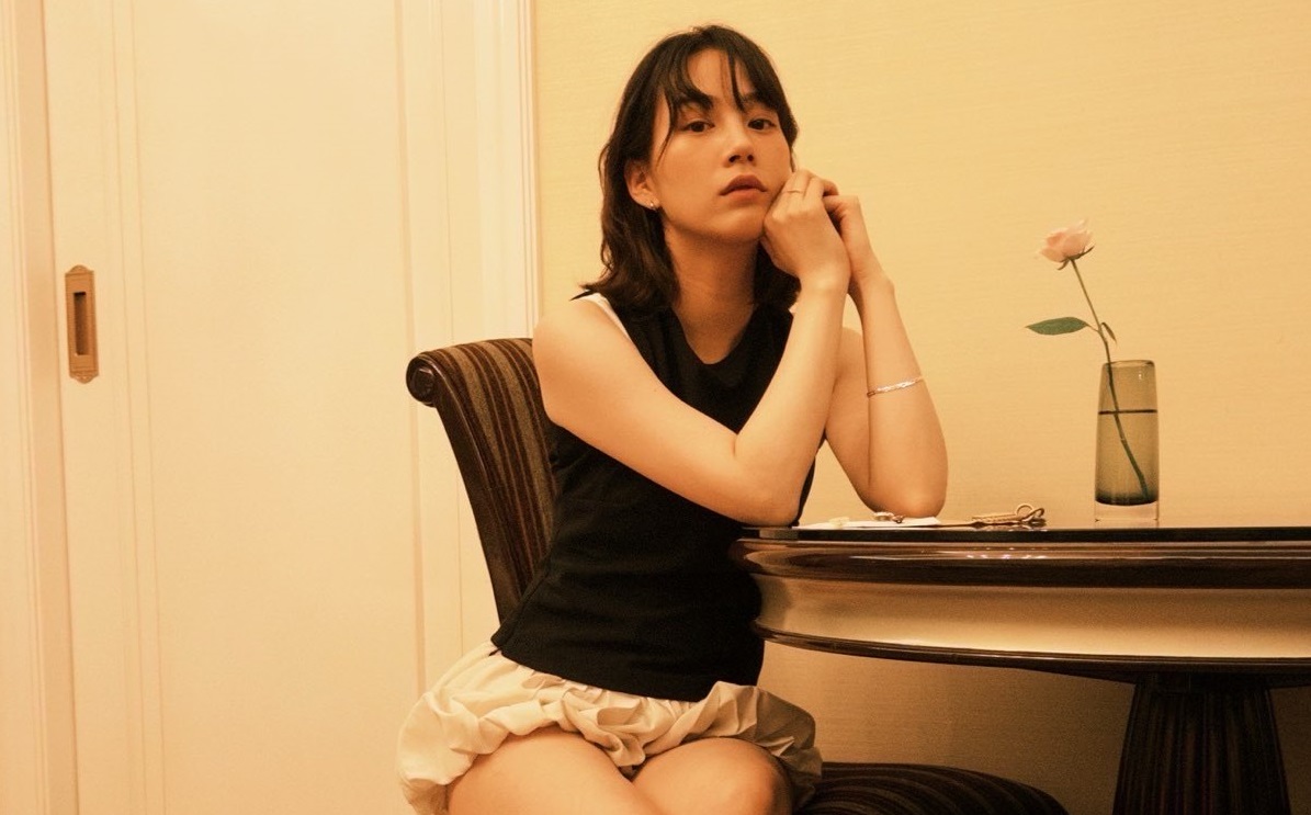 【画像】のんさん(32)のお尻の始まりが見えてる私服wwwwwwwwwwwwwwwwwwwwwwww