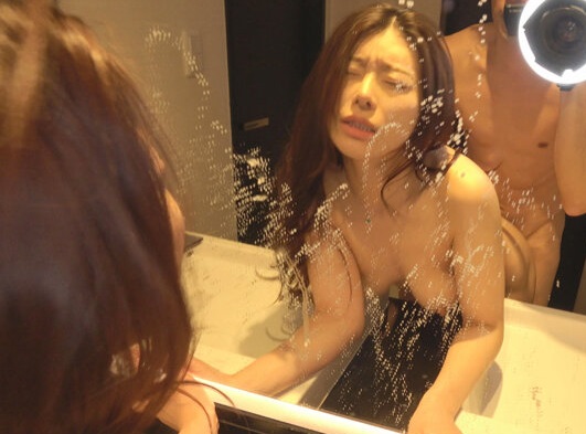 結婚3年目の母乳主婦、ハメ撮りへ