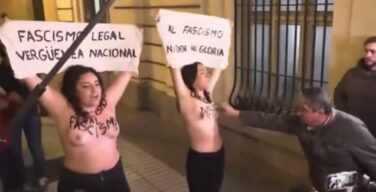 【動画】トップレスで抗議する女性のおっぱいを果敢に触りに行くおじさんの魅力