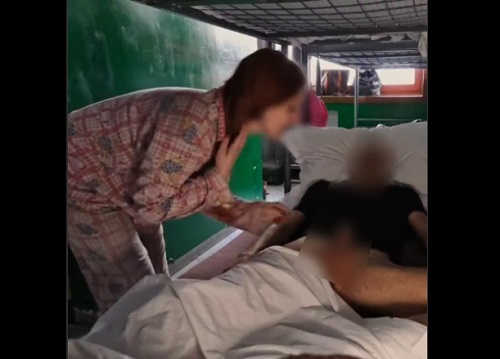 【個人撮影】旅行中、相部屋になった男友達の朝勃ちを見てしまった女性の反応ｗｗｗｗｗｗｗｗｗ