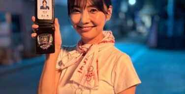 【画像】倉科カナさん、お椀型の乳房を見せつけてしまう…