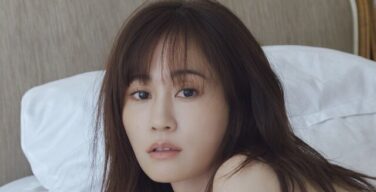 【朗報】前田敦子さん(34)乳首を解禁wwwwwwwwwwwwwwwwwwwwwwwwwwwwwwwwww