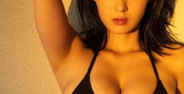 高野真央、おっぱい写真集がエロ過ぎる！ヌードも期待の新人グラドル、身体最高過ぎるｗｗｗ(エロ動画)