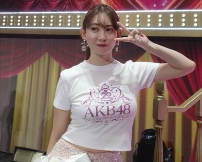 【朗報】小嶋陽菜(37)とかいう身体むっちむちの金持ちおばさん