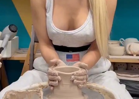 【動画】陶芸女子、あたシコ砲発射