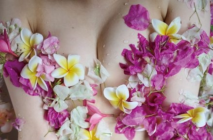 【画像】小説家女子、脱いだら凄かった