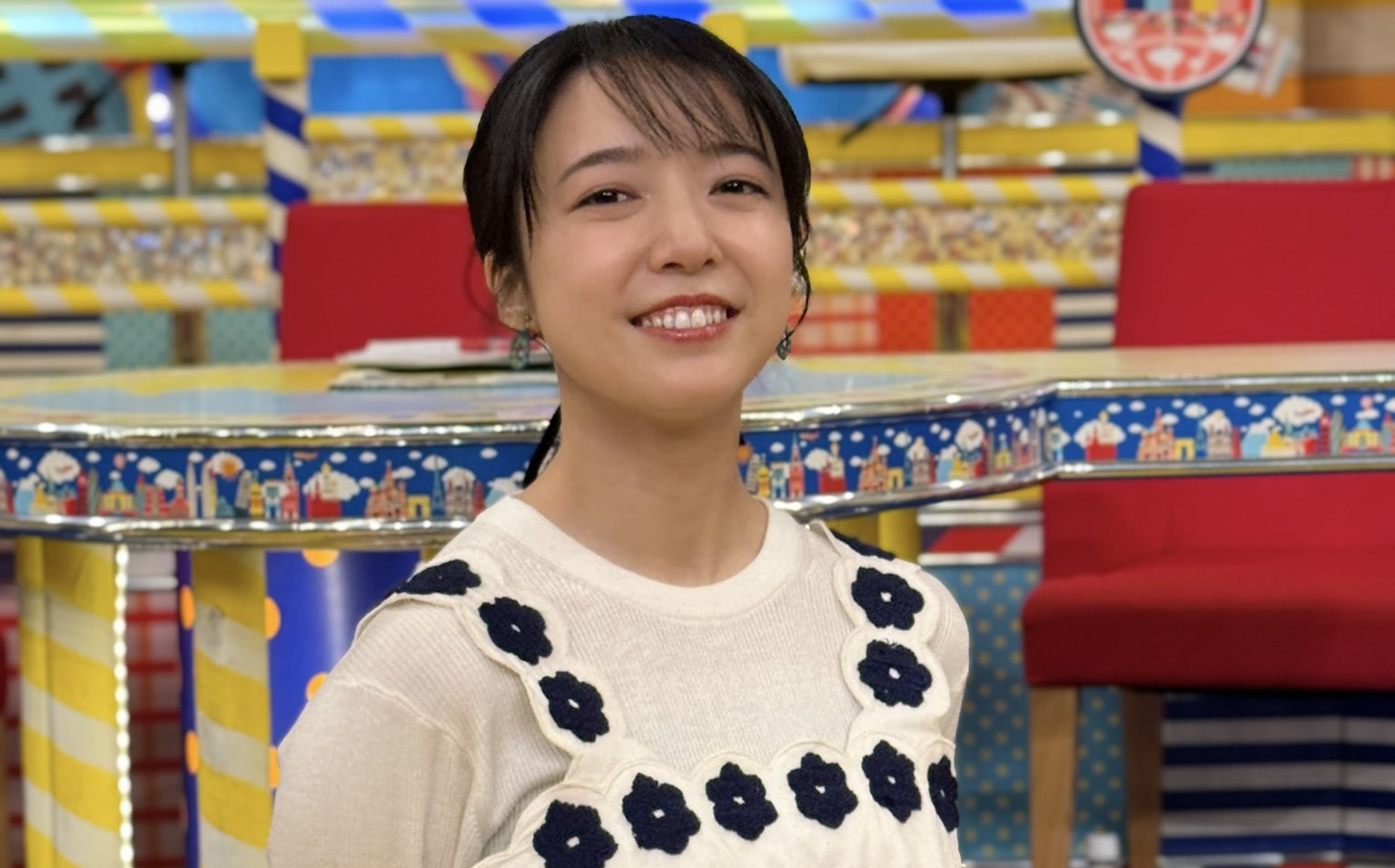 '.上白石萌音とかいう巨乳なのにそれを開示しない女優www'