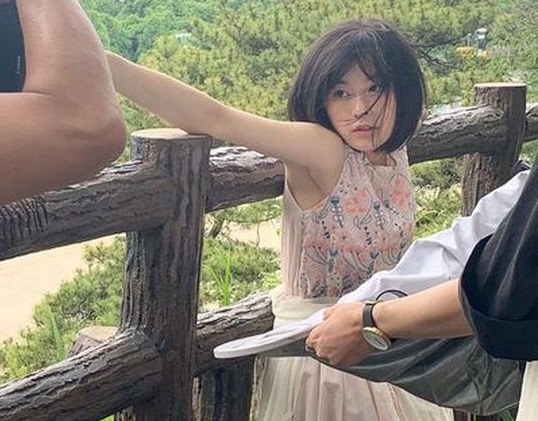 【画像】 森七菜とかいう陰毛濃そうな女優