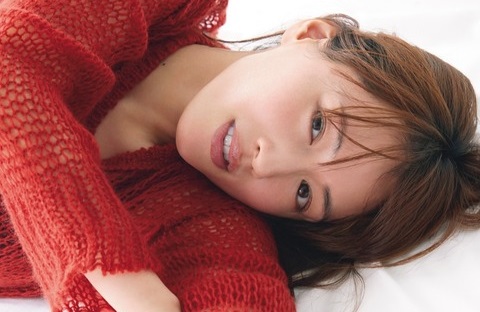 綾瀬はるか、最新グラビアがドスケベ！！チンコがどうにかなりそうｗｗ