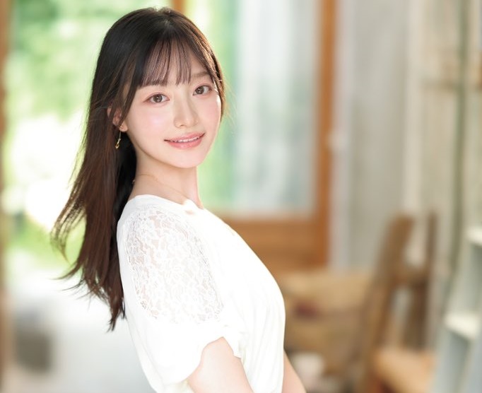 【画像】新人アナウンサーがまたAVデビューしてるぞ