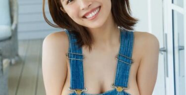 【おっぱい】寺本莉緒2nd写真集発売決定したのになんで話題になってないの？