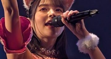 【悲報】上坂すみれ(34)、渾身のネココス腋大解放してあたシコの頂点